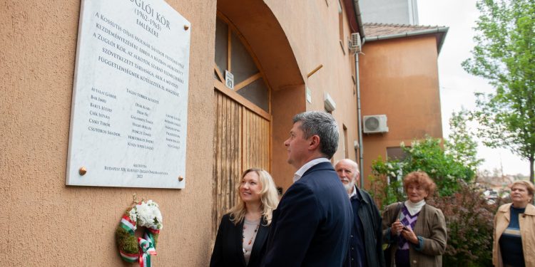 BRP5228-750×375 Emléktáblát kapott a Zuglói Körnek otthon adó lakóház