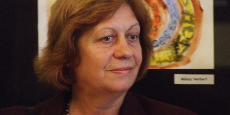 dr.-Ilias-Lajosne-750×375 Búcsú az iskolaigazgatótól és önkormányzati képviselőtől