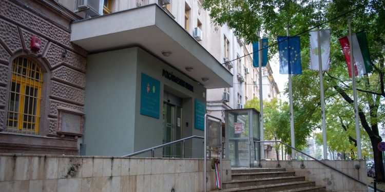 Pályázati felhívás társasházak és lakásszövetkezeti épületek visszatérítendő kamatmentes támogatására