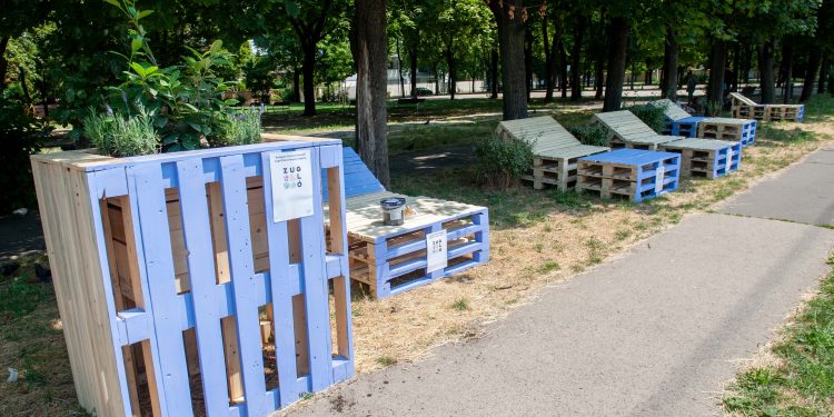 Megkezdte az önkormányzat az Ilosvai Selymes tér autómentes övezetté alakítását