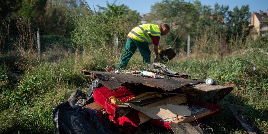 20230927-Szemetszedes-a-francia-uton-STG-2-1140×570 Megoldódhat a Francia úti szemétlerakási probléma