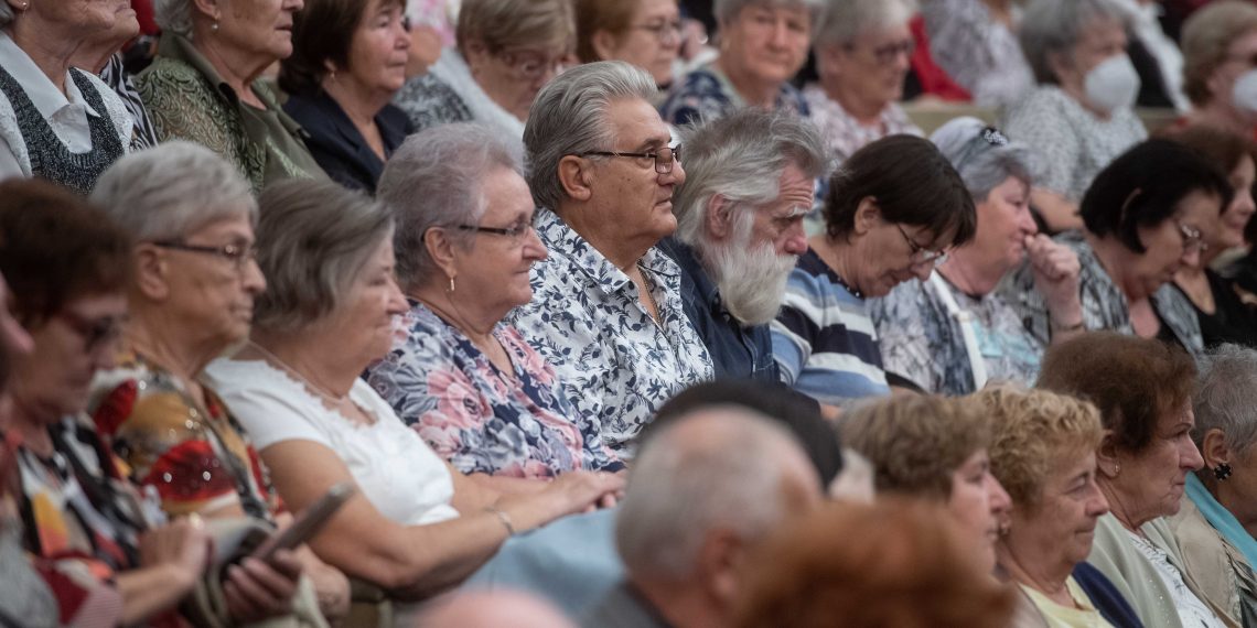 Minden megbecsülést megérdemelnek az idősek