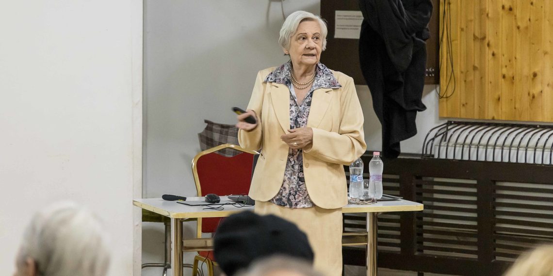 Utcanév történelemóra a Cserepesházban