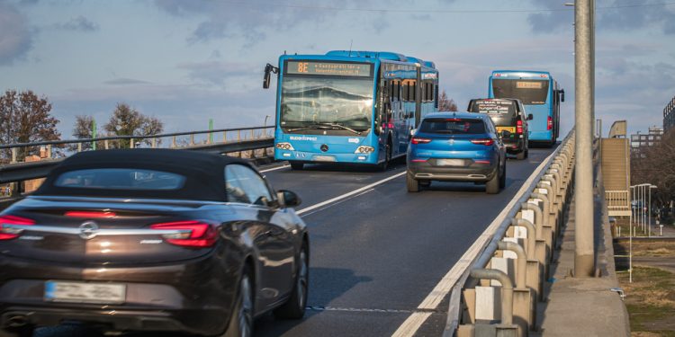 Március elsejétől várhatóan csökken a Budapest-bérlet ára